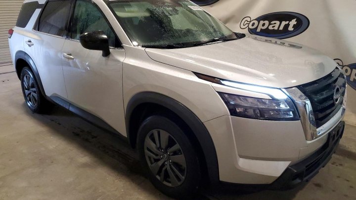 Nissan Pathfinder  2024