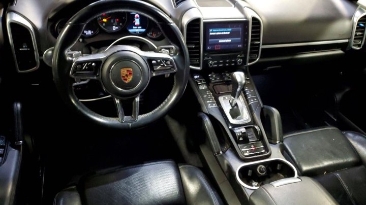 Porsche Cayenne  2017