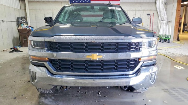 Chevrolet Silverado  2018