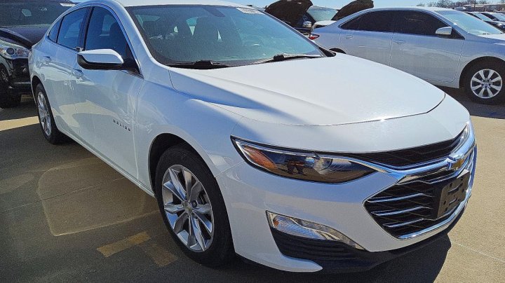 Chevrolet Malibu  2021