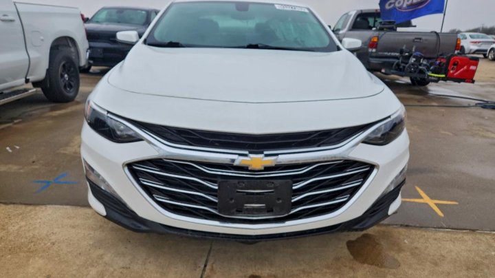 Chevrolet Malibu  2021
