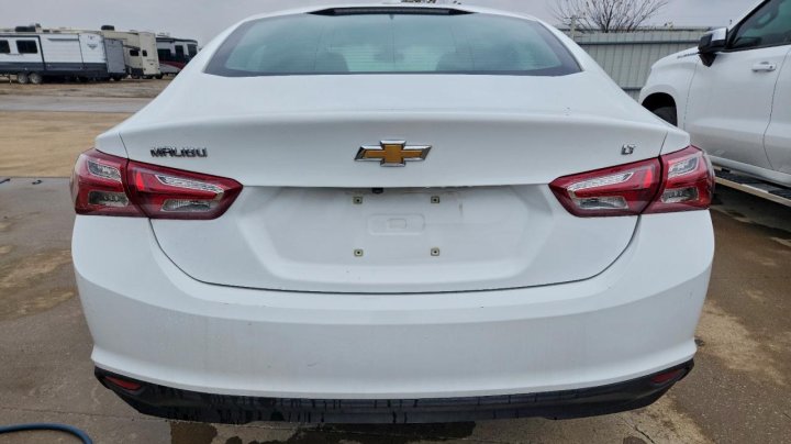 Chevrolet Malibu  2021