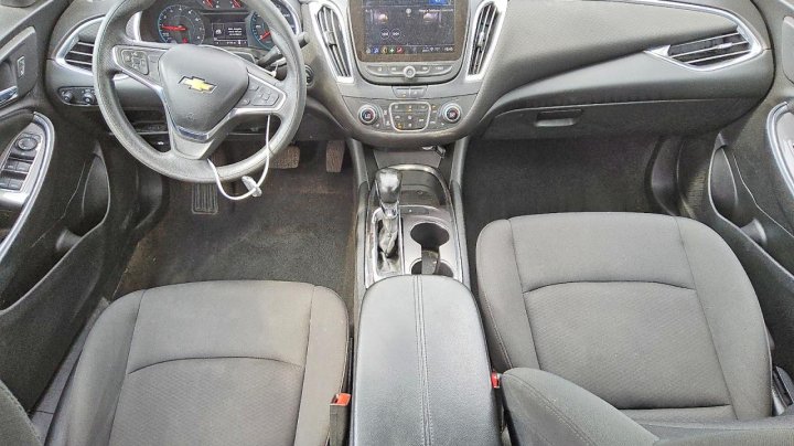 Chevrolet Malibu  2021