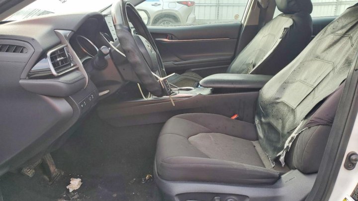 Toyota Camry  2021