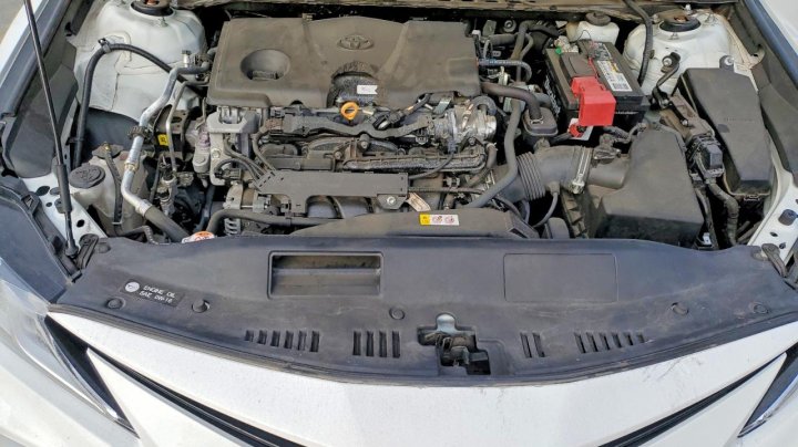 Toyota Camry  2021