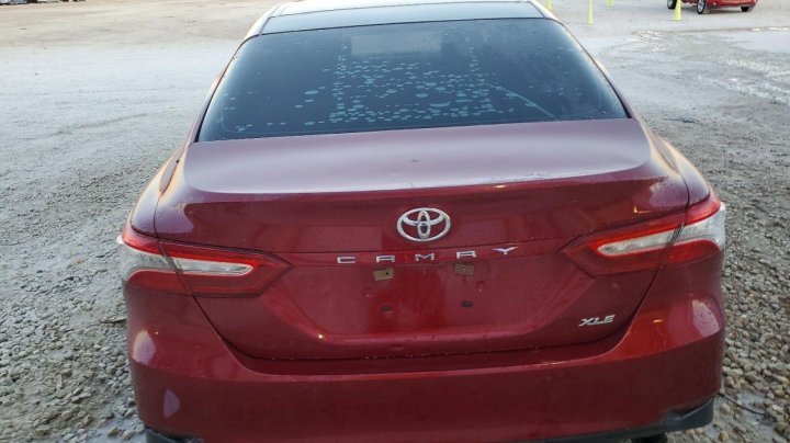 Toyota Camry  2018