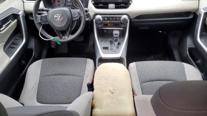 Toyota RAV4  2021