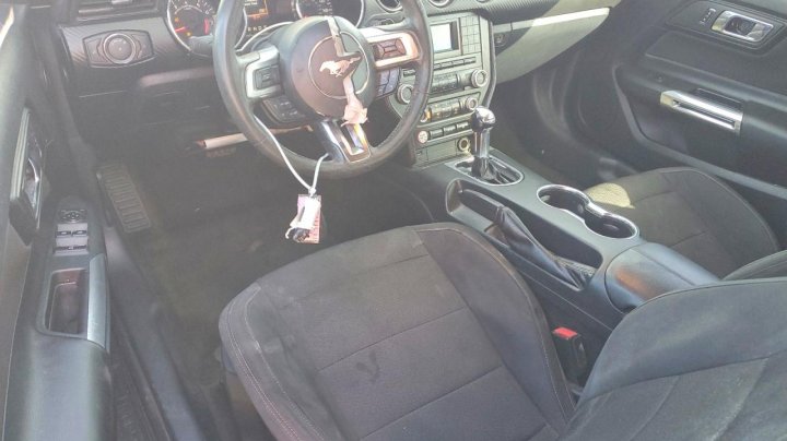 Ford MUSTANG  2015