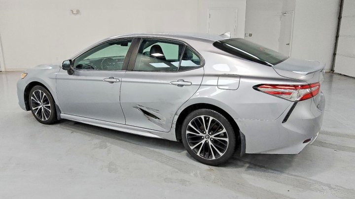 Toyota Camry  2019