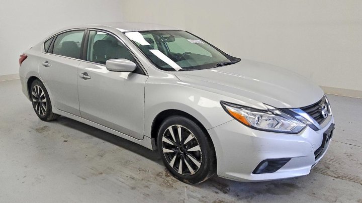 Nissan Altima  2018