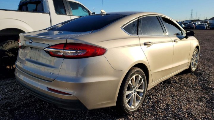 Ford FUSION  2019