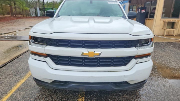 Chevrolet Silverado  2018