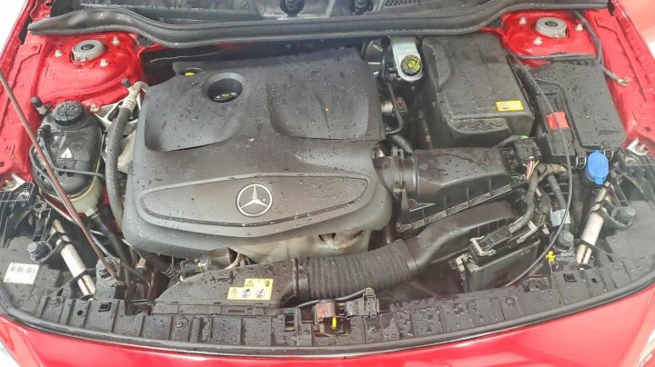 Mercedes-Benz GLA  2015