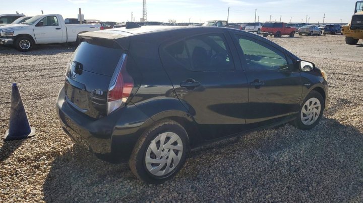 Toyota Prius  2016