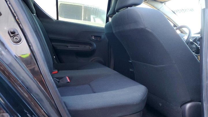 Toyota Prius  2016