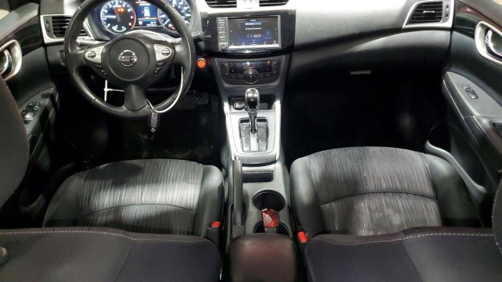 Nissan Sentra  2019