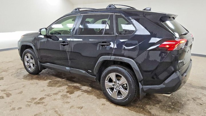 Toyota RAV4  2025