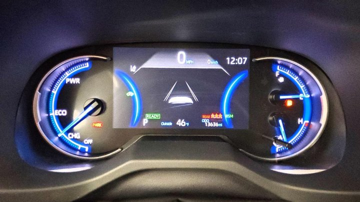 Toyota RAV4  2025