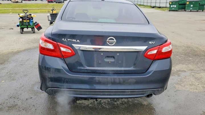 Nissan Altima  2016
