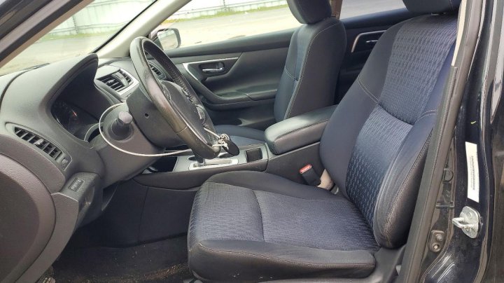 Nissan Altima  2016