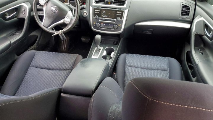 Nissan Altima  2016
