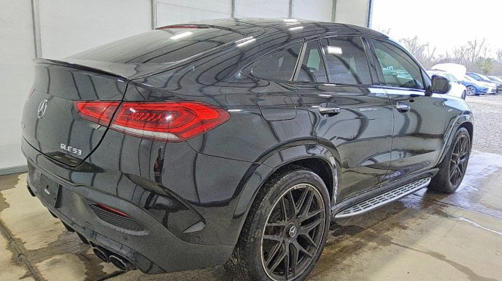 Mercedes-Benz GLE  2021