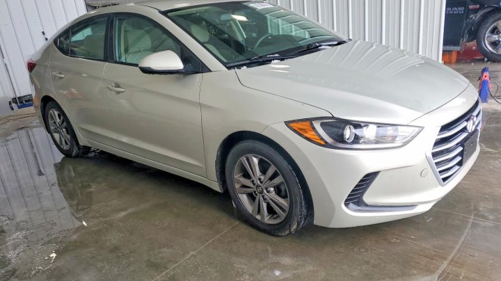 Hyundai Elantra  2017
