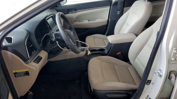 Hyundai Elantra  2017