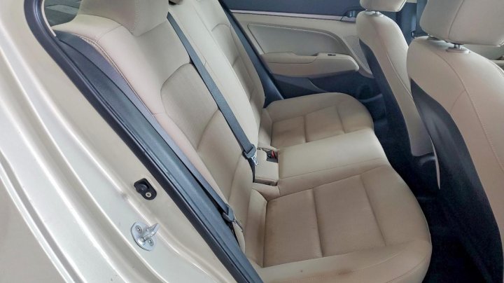 Hyundai Elantra  2017
