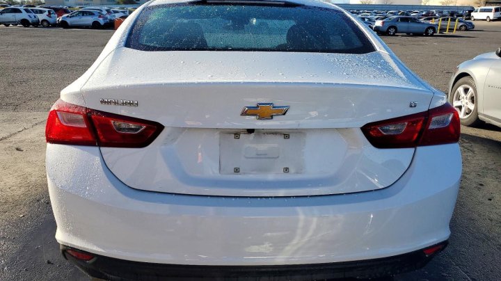 Chevrolet Malibu  2023