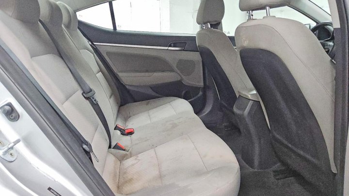 Hyundai Elantra  2020