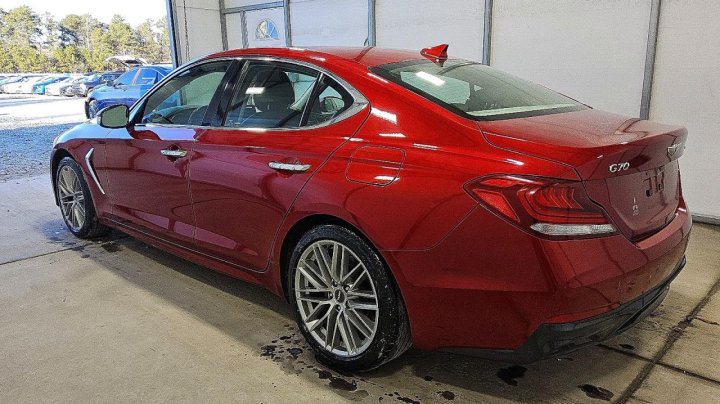 Genesis G70  2021