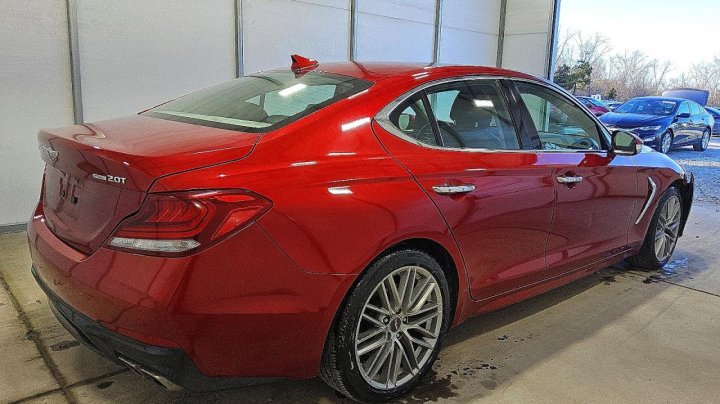 Genesis G70  2021