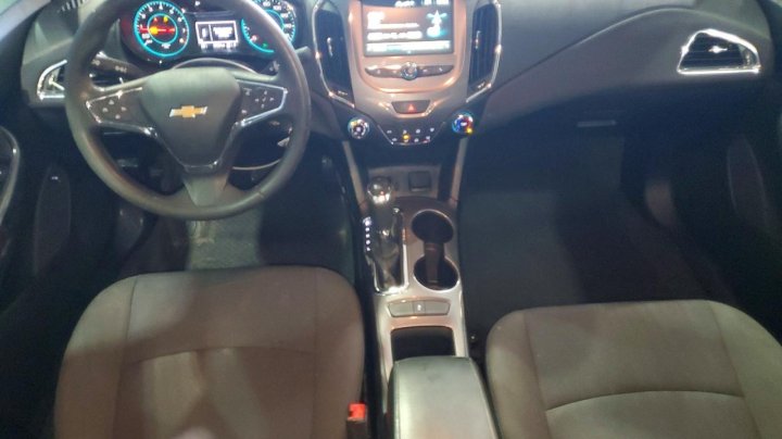 Chevrolet CRUZE  2018