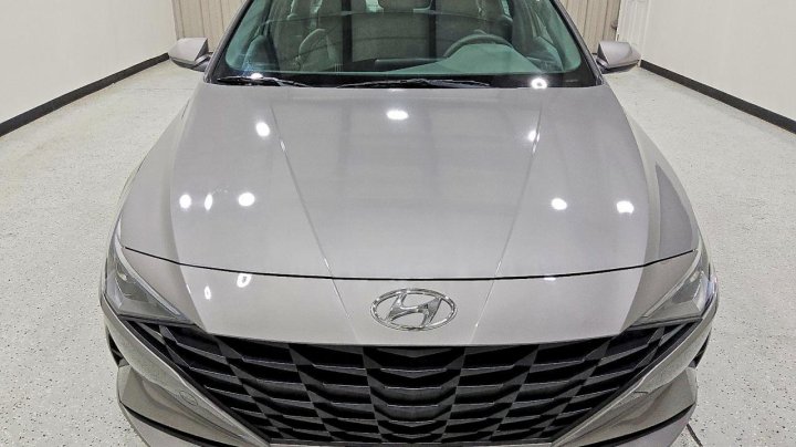 Hyundai Elantra  2023