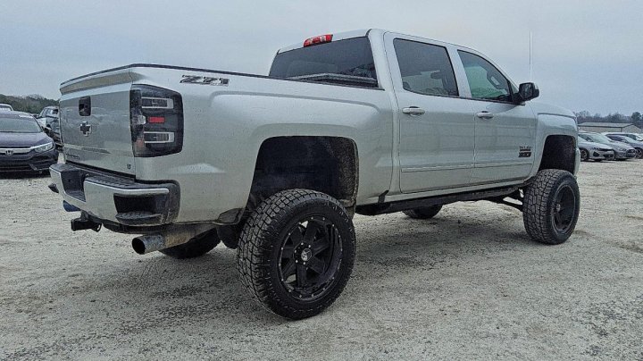 Chevrolet Silverado  2018