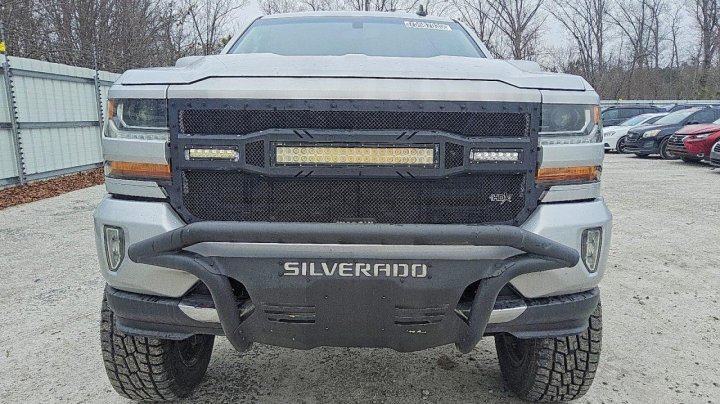 Chevrolet Silverado  2018