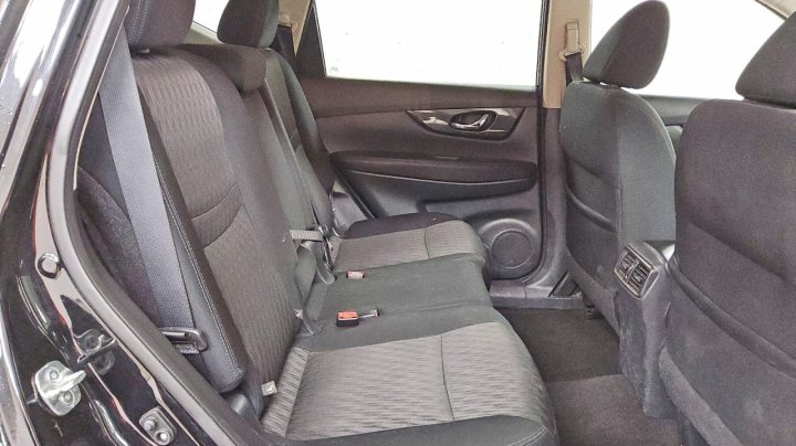 Nissan ROGUE  2018