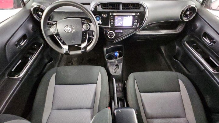 Toyota Prius  2018