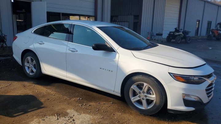 Chevrolet Malibu  2022