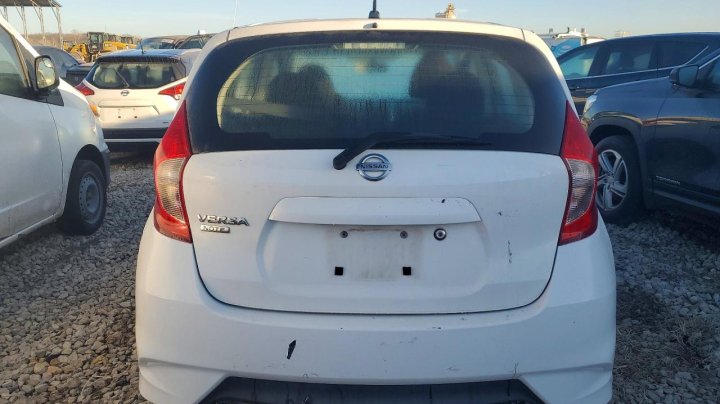 Nissan Versa  2018
