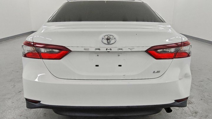 Toyota Camry  2023