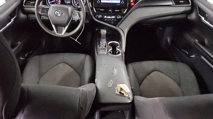 Toyota Camry  2023