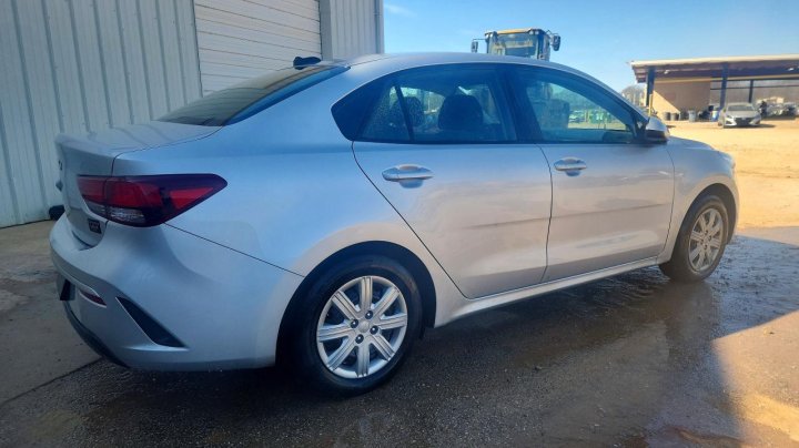KIA RIO  2023