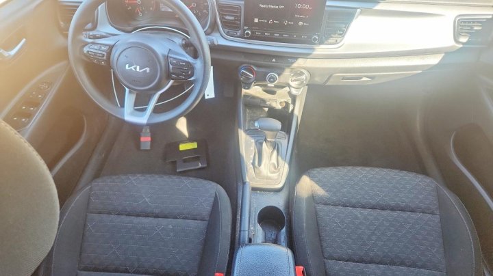 KIA RIO  2023