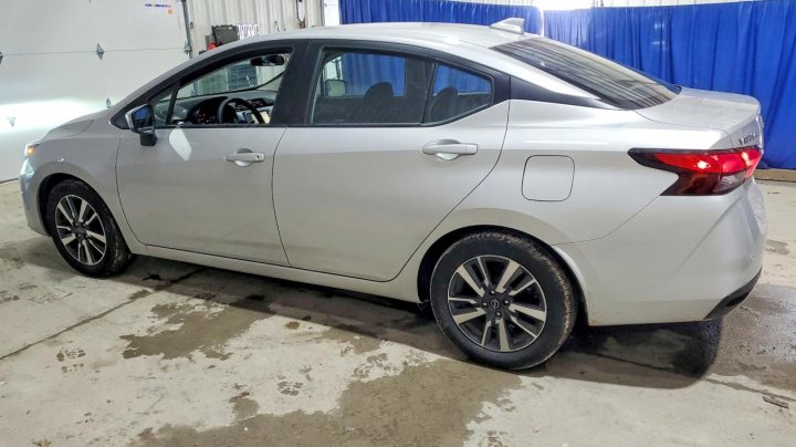 Nissan Versa  2025