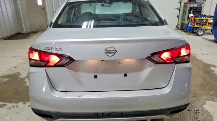 Nissan Versa  2025