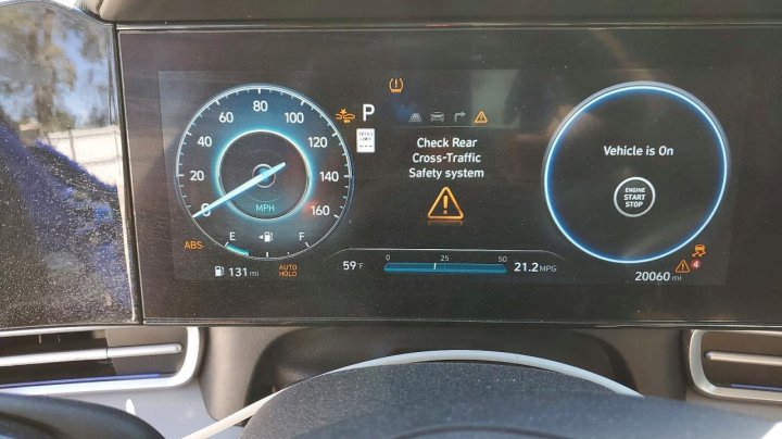 Hyundai Elantra  2025