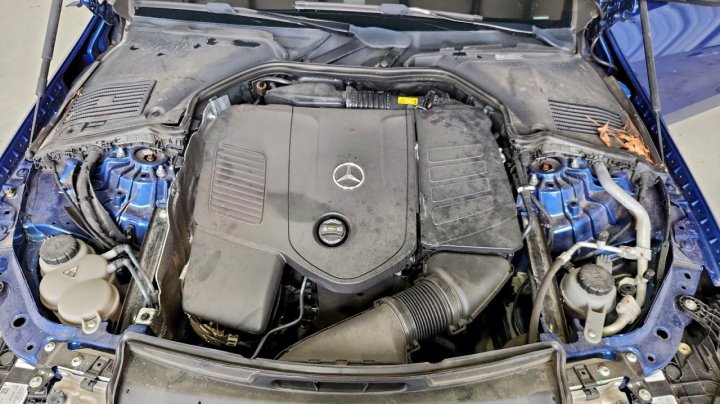 Mercedes-Benz C  2022