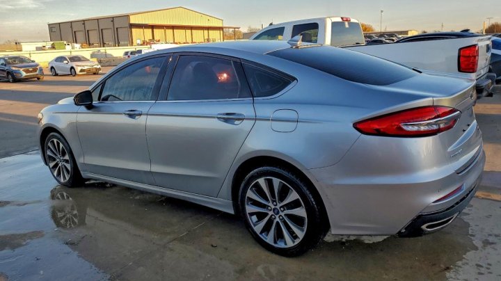 Ford FUSION  2020